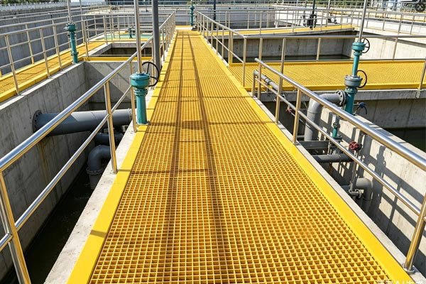 Fiberglass reinforced plastic grating