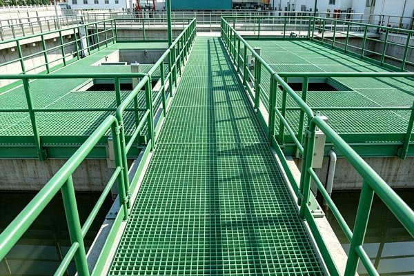 Fibreglass reinforced plastic grating